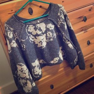 FREE PEOPLE crop sweater!
